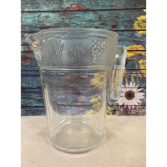 𝅺Vintage French Pressed Glass Clear Pitcher - Picture 2 of 4